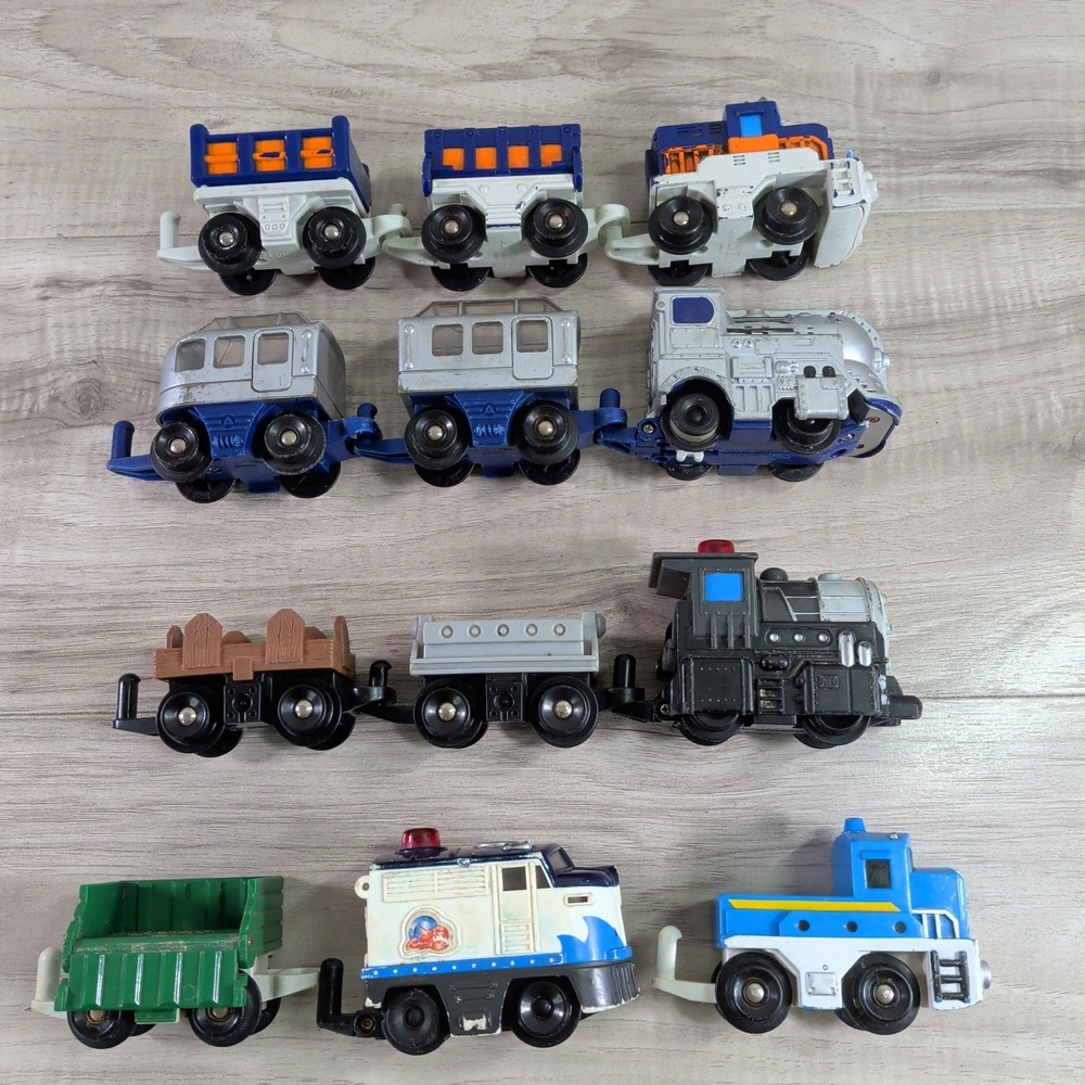 Geo Trax Train Push Train Cars - MIX Lot Of 12 Vintage ( no controllers)